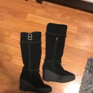 Never worn juicy couture black boots